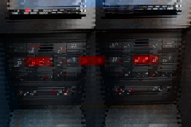 Used 2005 Audi S4 Sedan image 36