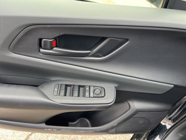 Used 2024 Toyota Prius LE image 12