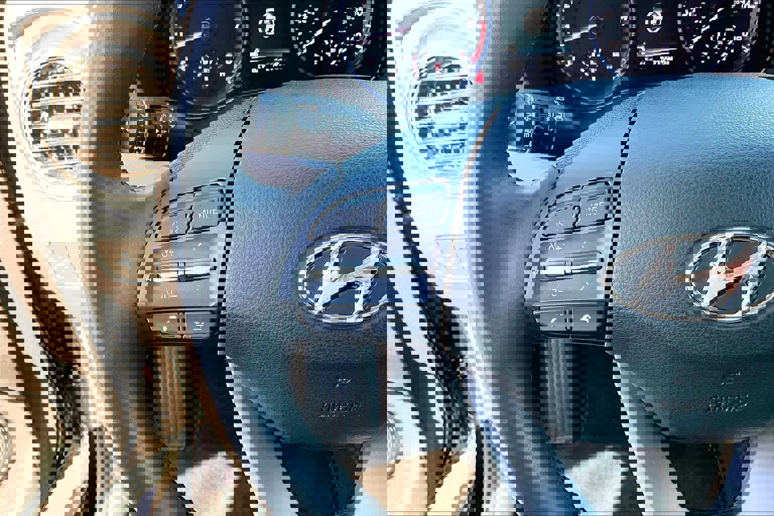 Used 2020 Hyundai Kona SEL Plus image 44