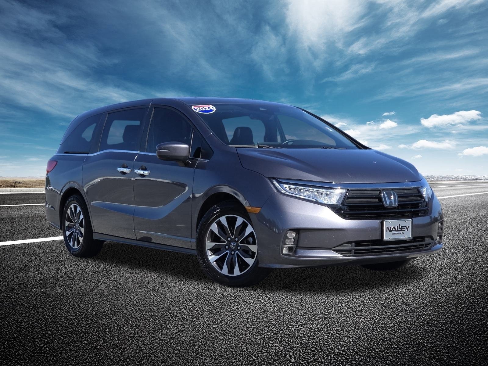 Used 2024 Honda Odyssey EX-L image 2