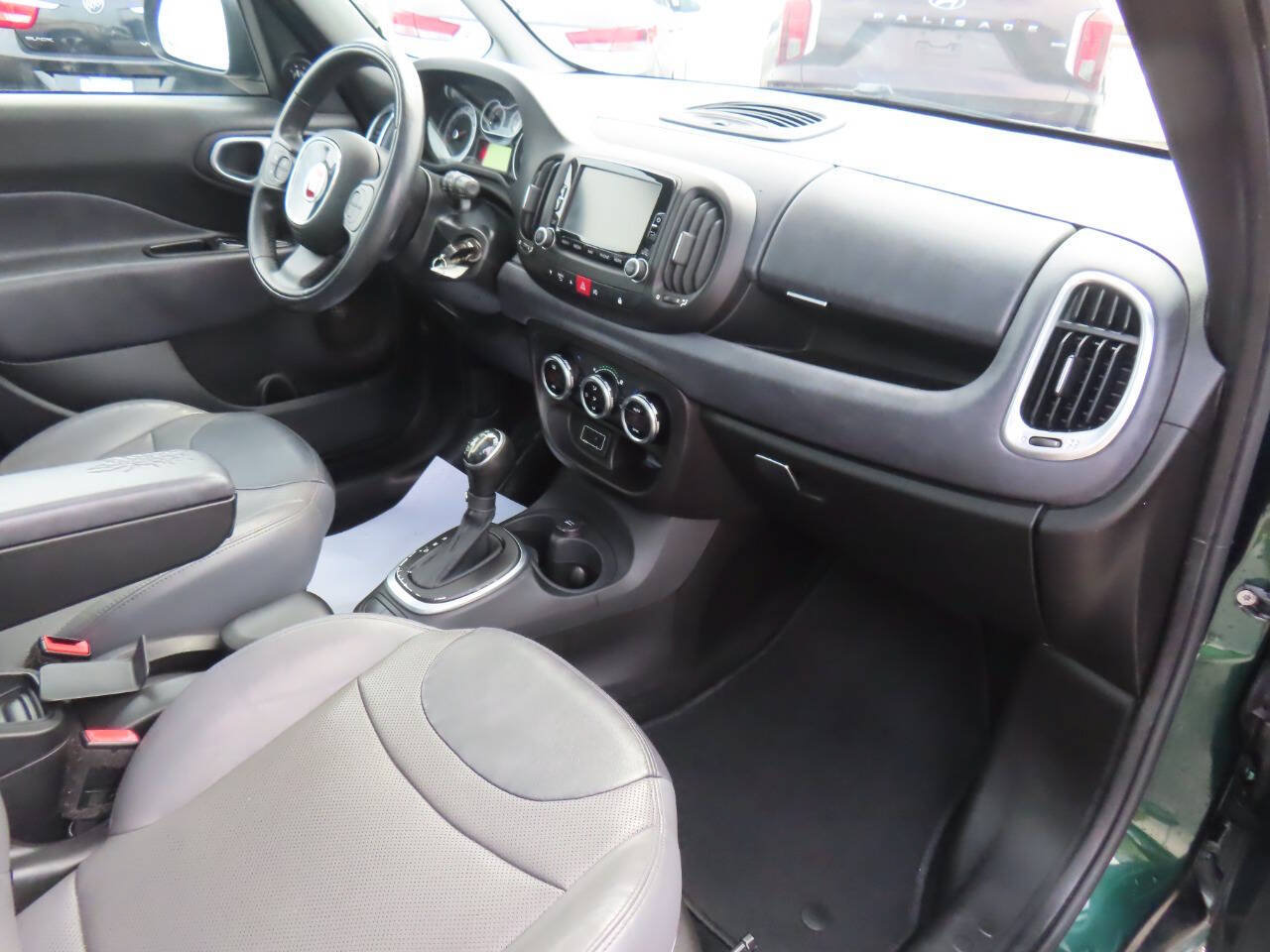 Used 2015 FIAT 500L Trekking FWD image 14