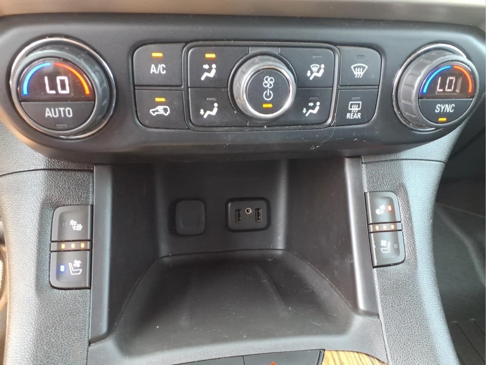 Used 2019 GMC Acadia Denali w/ Technology Package FWD image 11