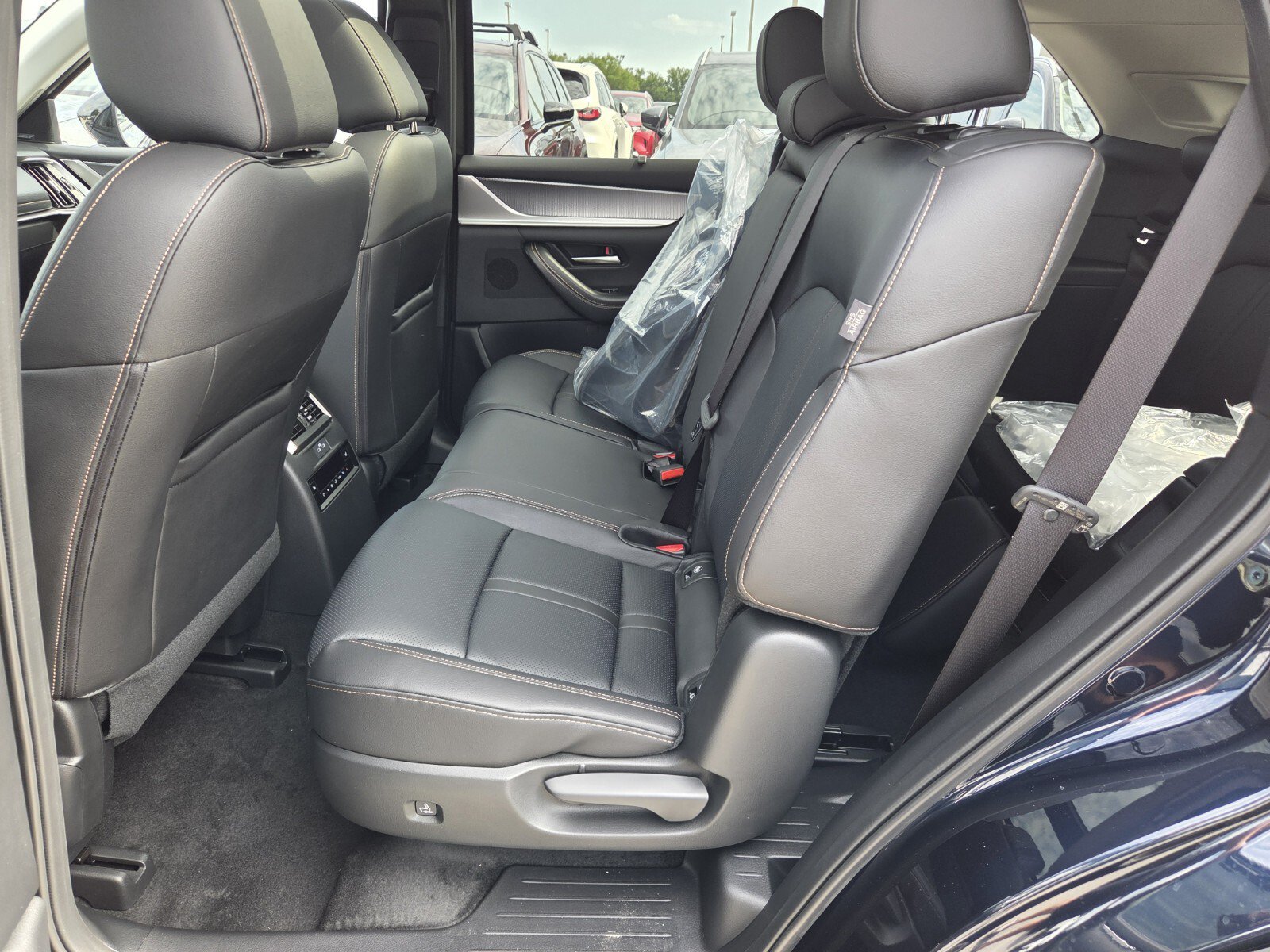 New 2026 MAZDA CX-90 Plug-In Hybrid w/Premium Sport AWD/4WD image 6