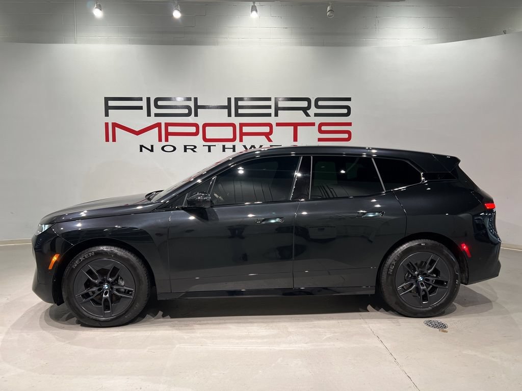 Used 2026 BMW iX xDrive45 w/ Premium Package AWD/4WD image 9