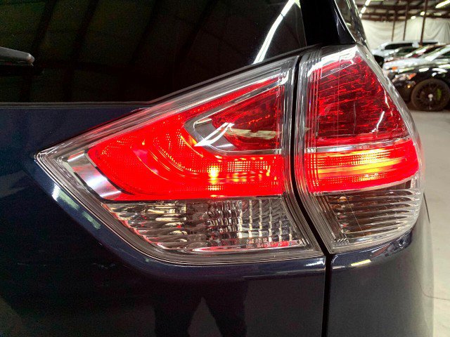 Used 2015 Nissan Rogue SL image 57