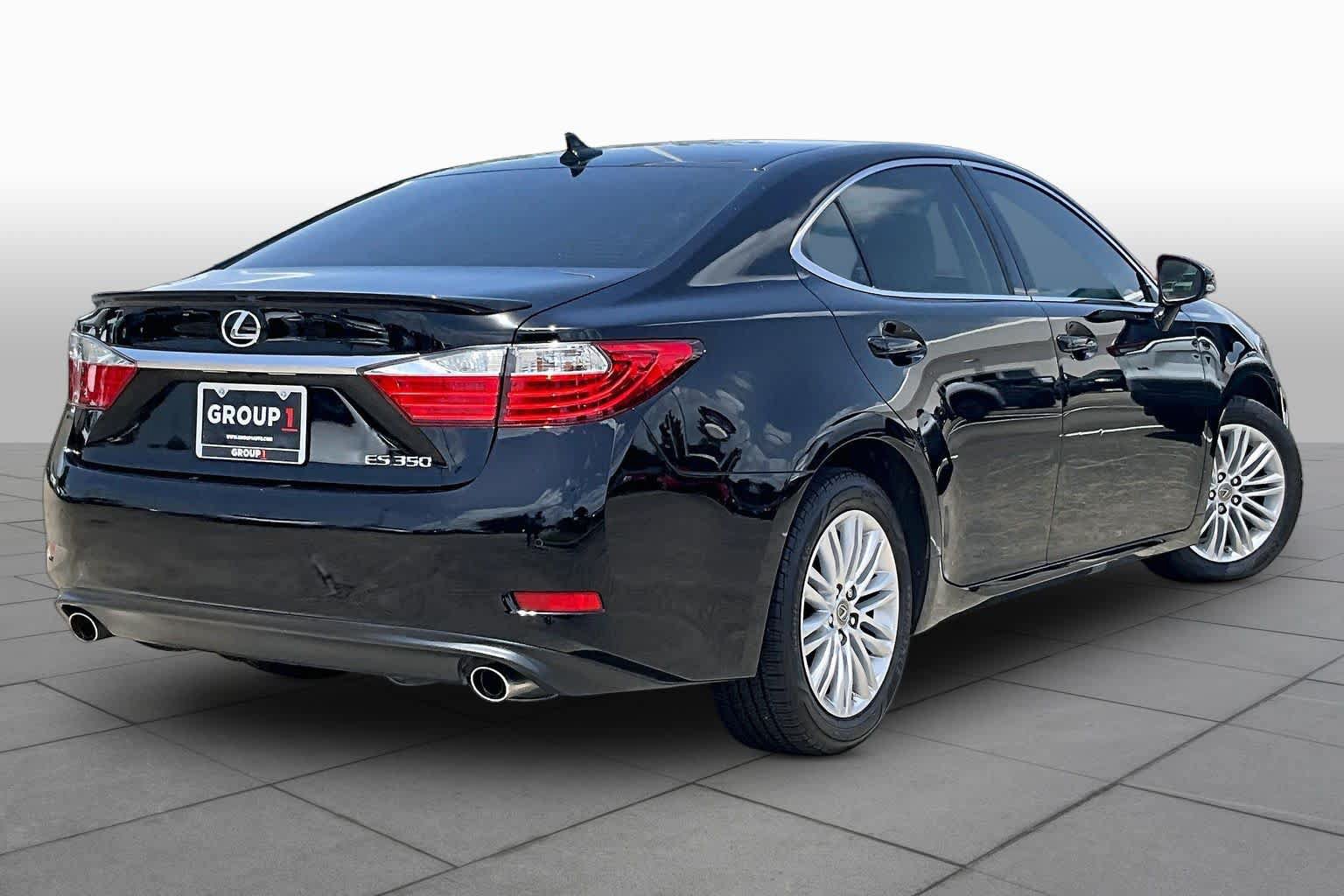 Used 2014 Lexus ES 350 w/ Luxury Package FWD image 11