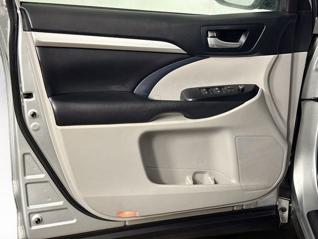 Used 2018 Toyota Highlander XLE w/ Protection Package #3 image 18
