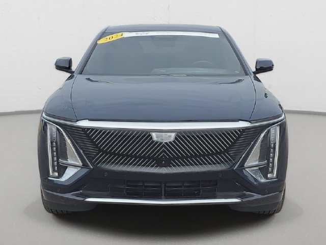 Certified 2024 Cadillac Lyriq Luxury w/ LPO, Floor Liner Package AWD/4WD image 2