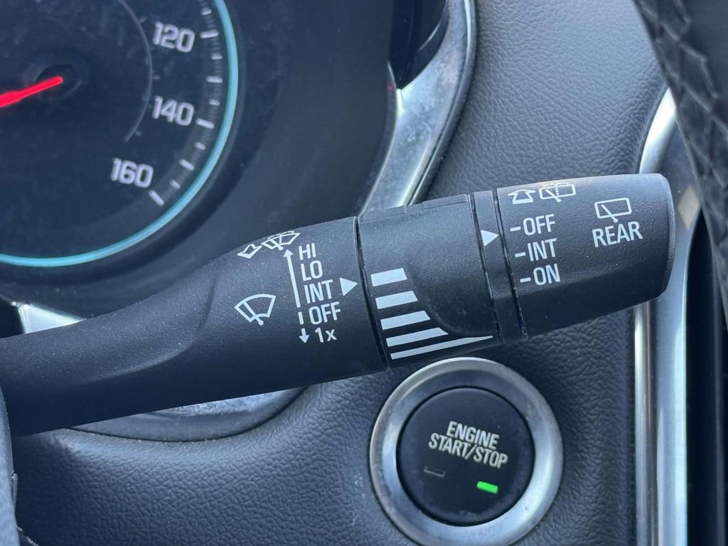 Used 2023 Chevrolet Traverse LT AWD/4WD image 26