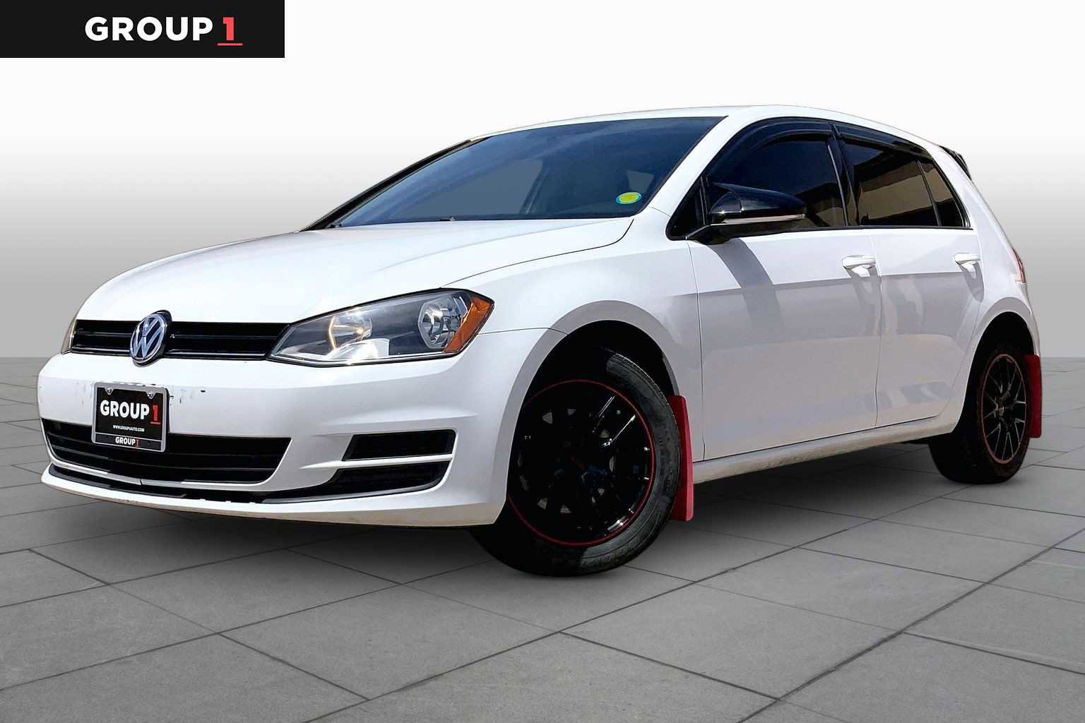 Used 2015 Volkswagen Golf TDI S FWD image 1