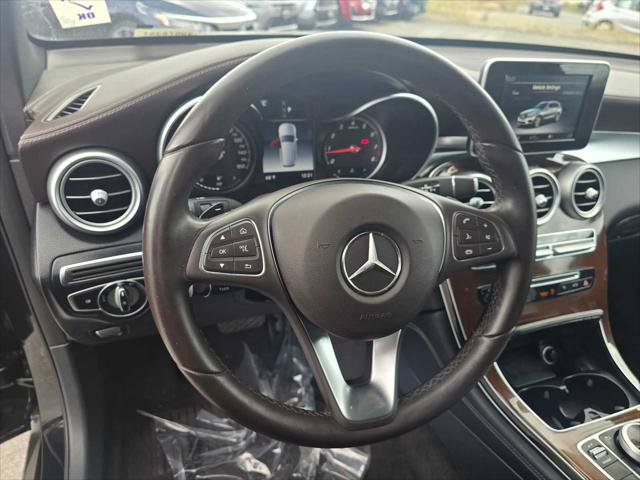 Used 2018 Mercedes-Benz GLC 300 4MATIC image 25