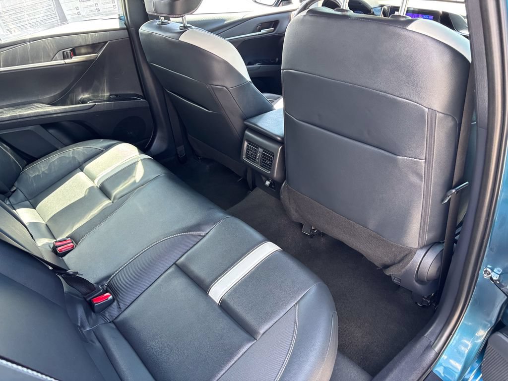Used 2025 Toyota Camry SE FWD image 40
