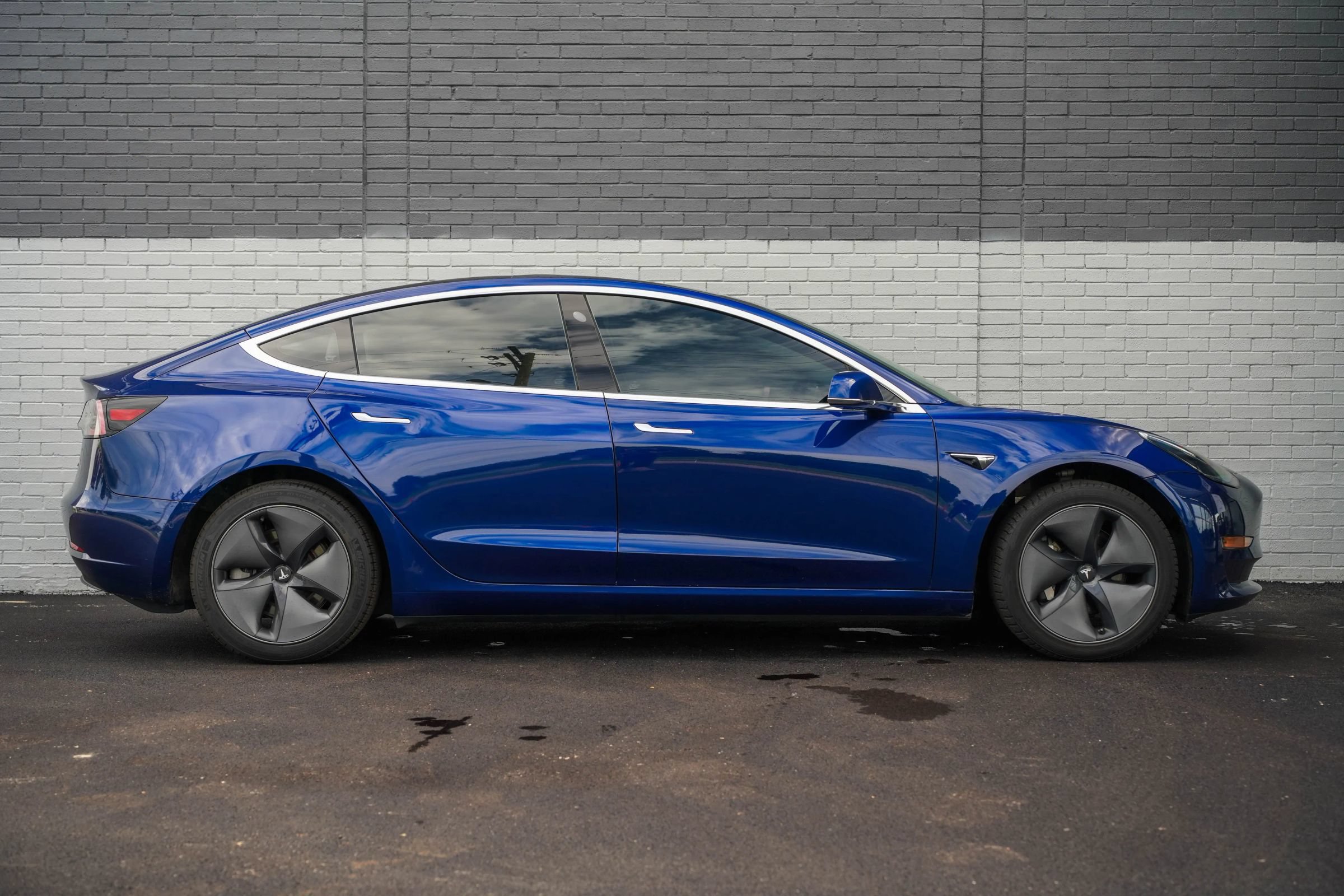 Used 2018 Tesla Model 3 Long Range AWD/4WD image 4