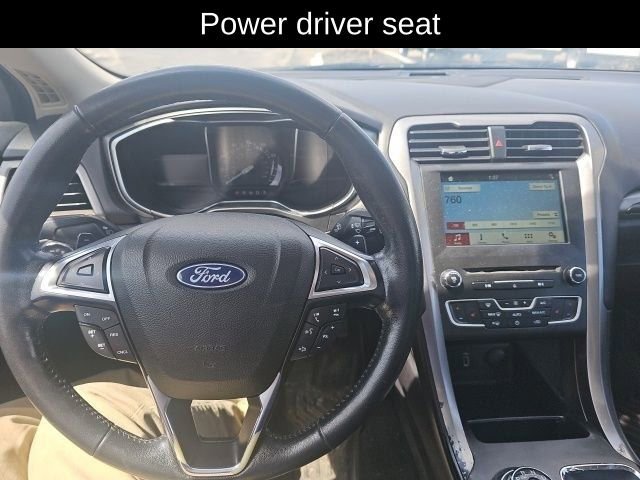 Used 2018 Ford Fusion SE w/ Fusion SE Technology Package FWD image 14