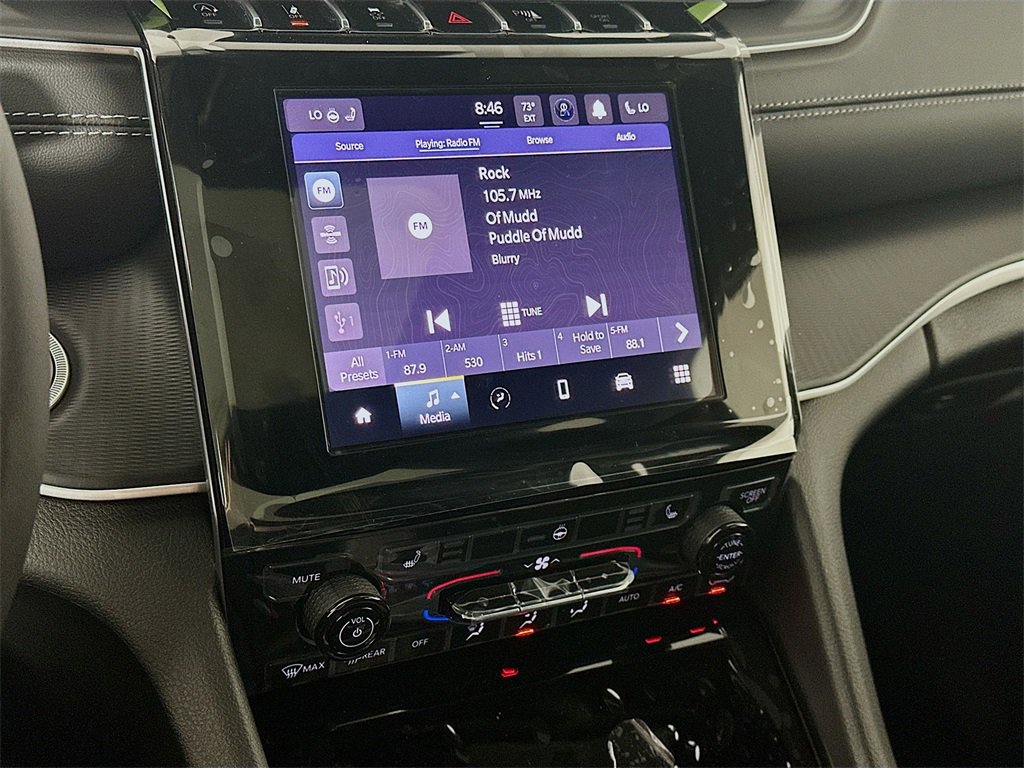 New 2025 Jeep Grand Cherokee Altitude image 13