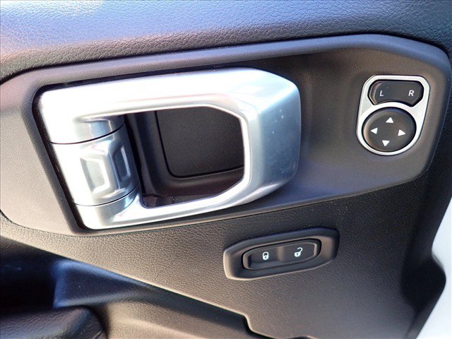 Used 2024 Jeep Wrangler Unlimited AWD/4WD image 11