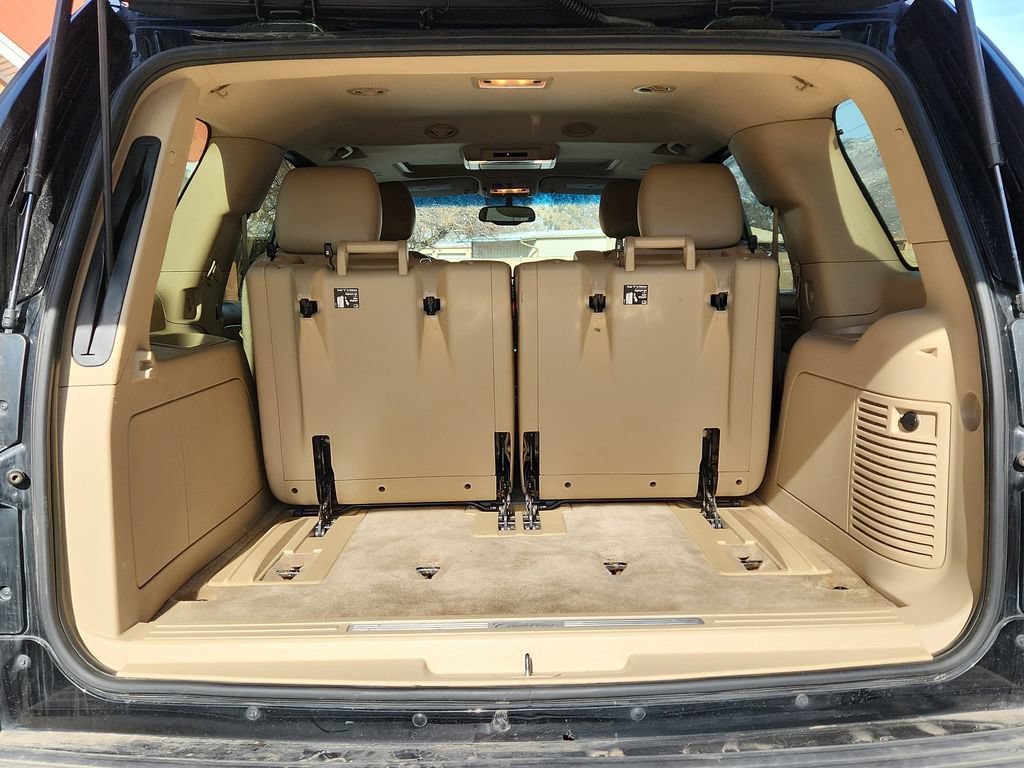 Used 2013 Cadillac Escalade Luxury AWD/4WD image 13