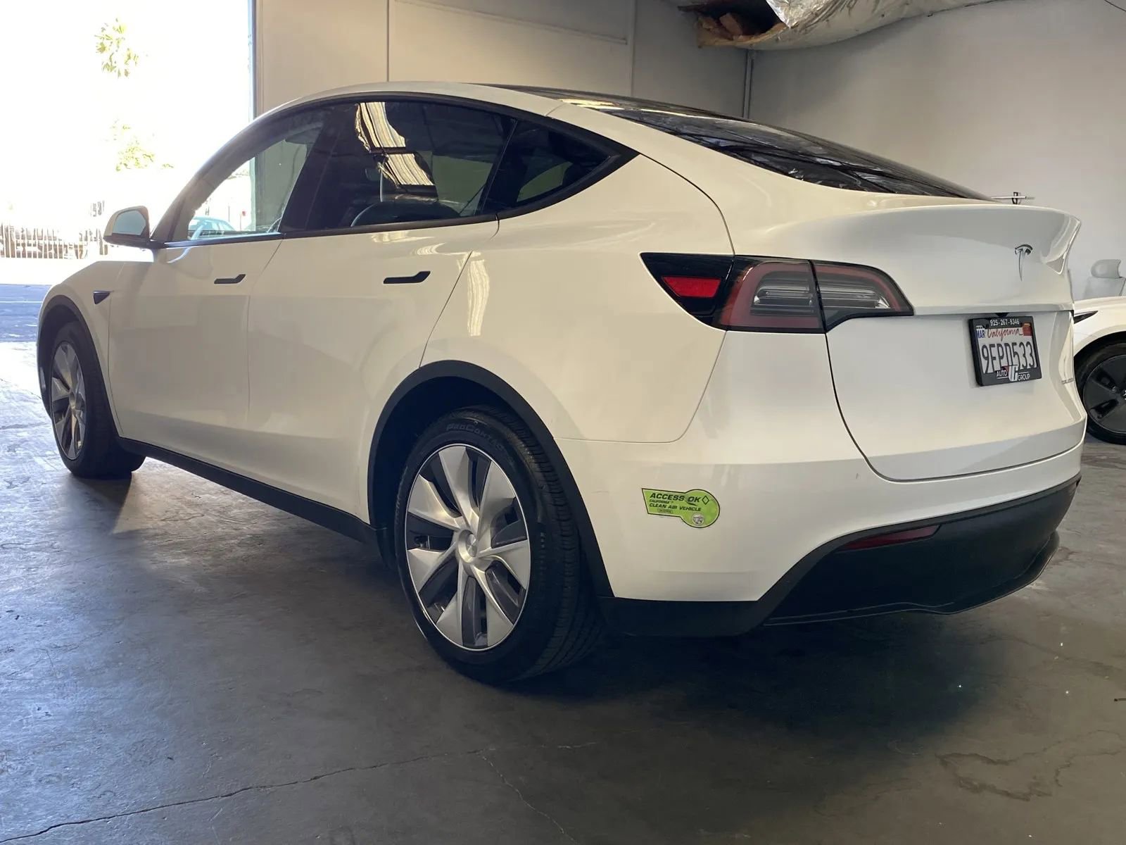 Used 2023 Tesla Model Y Long Range image 2
