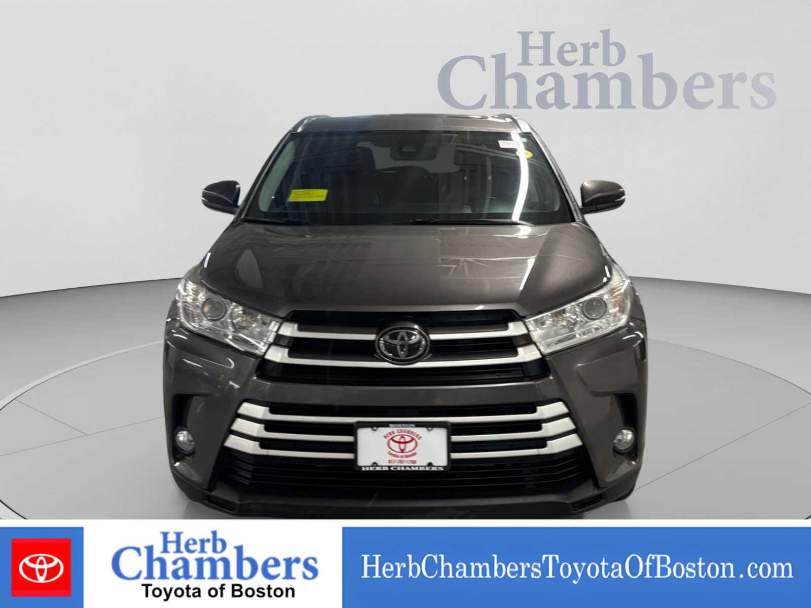 Certified 2017 Toyota Highlander XLE AWD/4WD image 2
