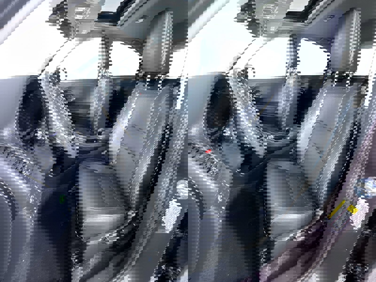 Used 2021 Honda HR-V EX-L image 15