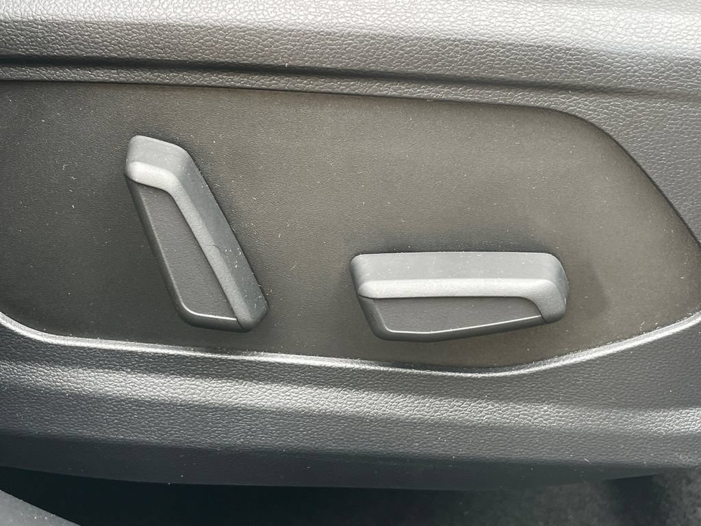 Used 2025 Hyundai Tucson Limited AWD/4WD image 12