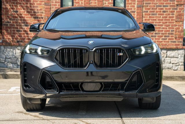Used 2024 BMW X6 M60i AWD/4WD image 2