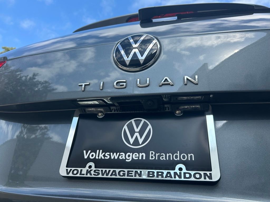 Used 2024 Volkswagen Tiguan SEL R-Line image 50