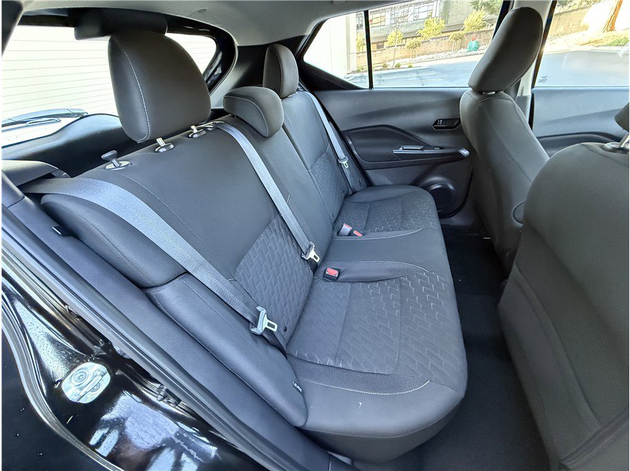 Used 2021 Nissan Kicks S image 33