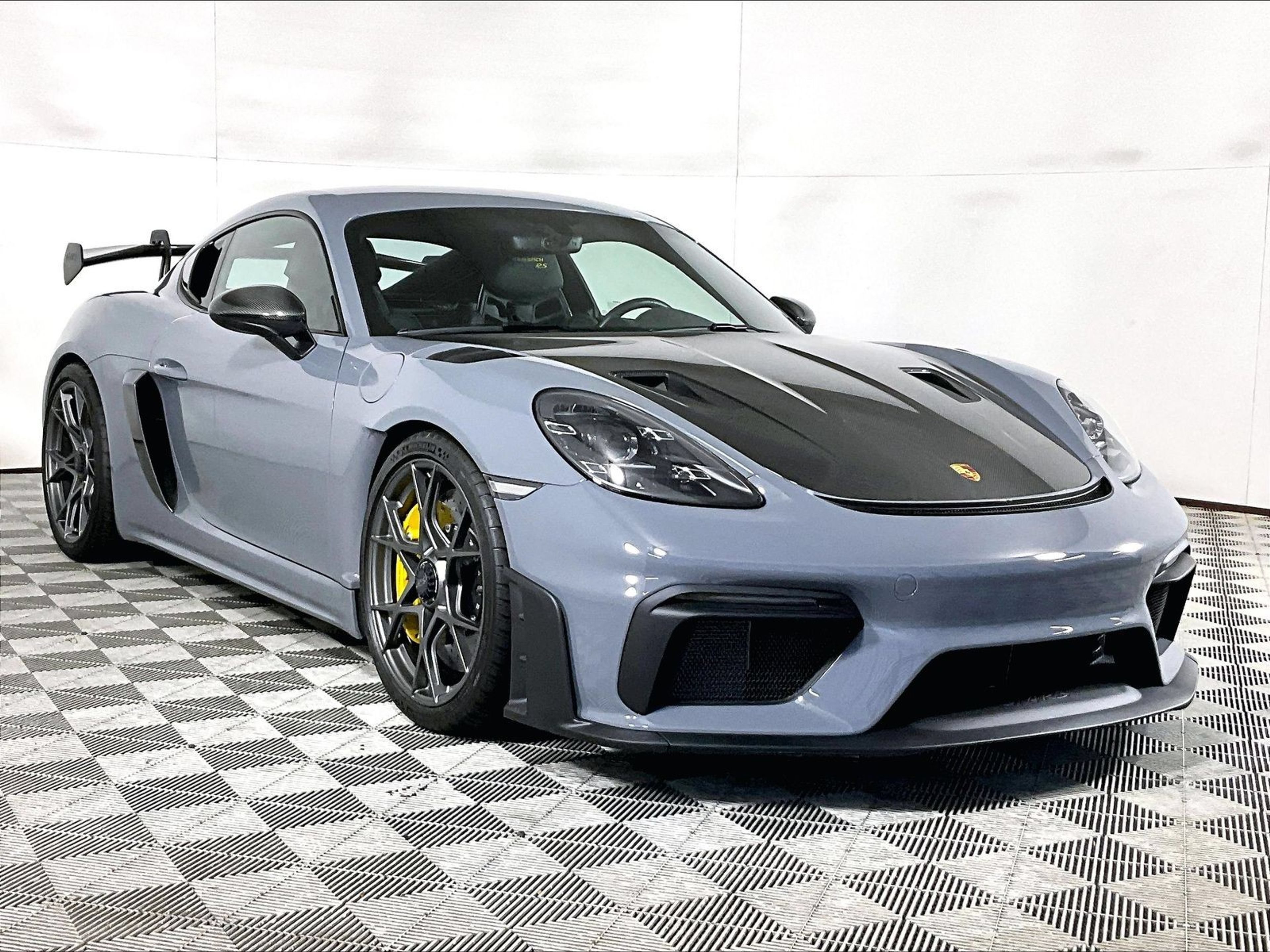 Certified 2024 Porsche 718 Cayman GT4 RS RWD image 7