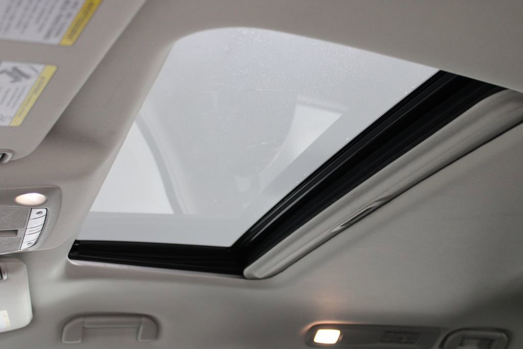 Used 2024 Nissan Armada SL image 60