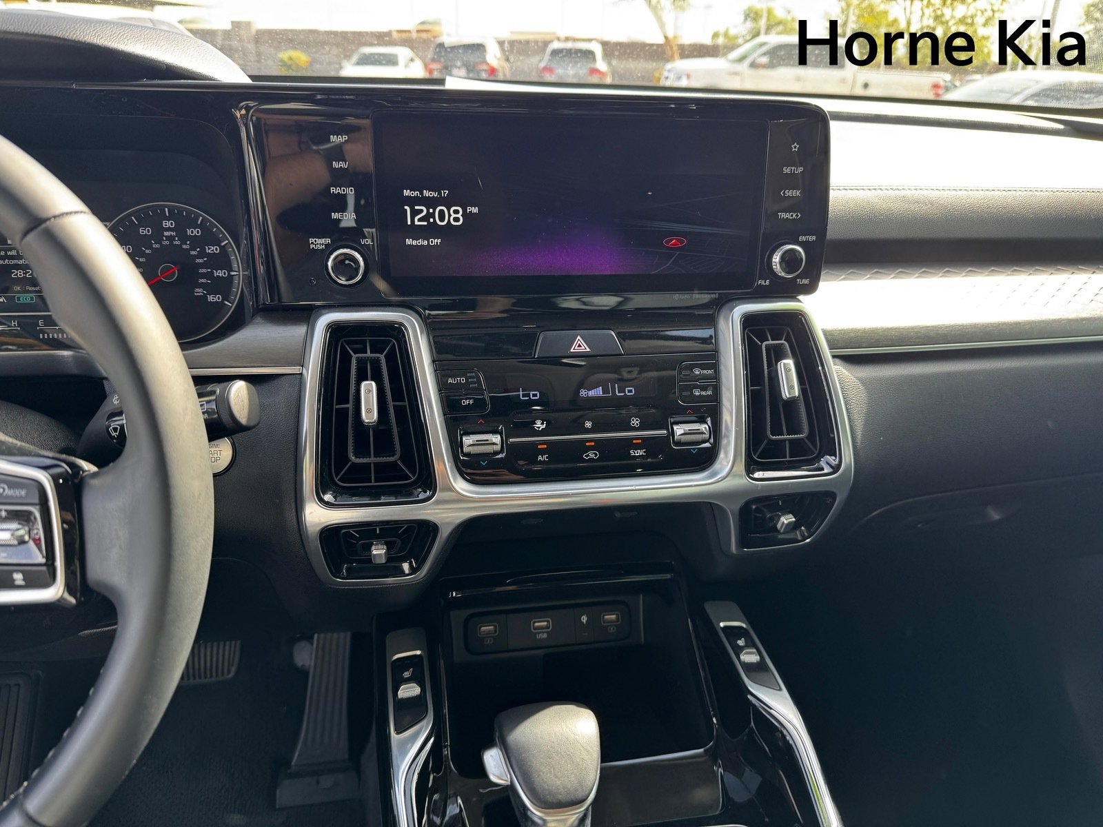 Certified 2022 Kia Sorento SX image 20