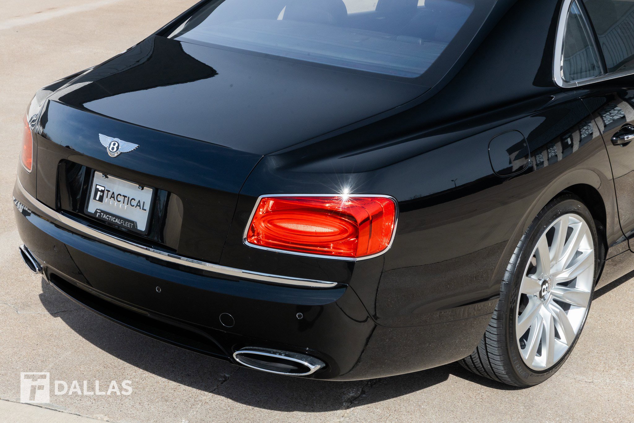 Used 2014 Bentley Flying Spur W12 image 16