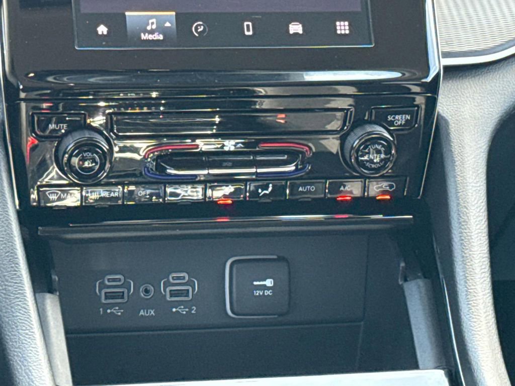 Used 2023 Jeep Grand Cherokee L Laredo AWD/4WD image 20