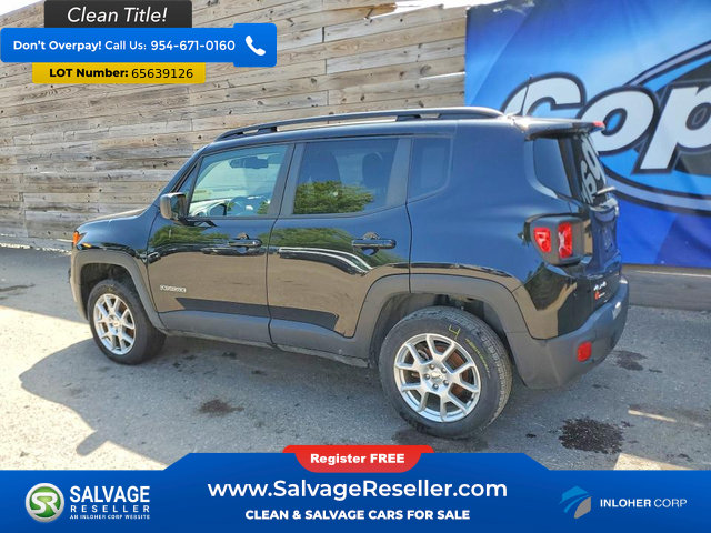 Used 2022 Jeep Renegade Latitude w/ Convenience Group AWD/4WD image 3