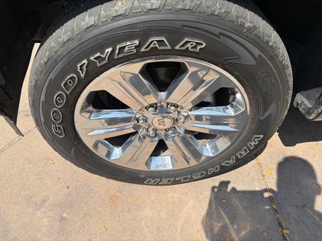 Used 2019 Ford F150 King Ranch w/ Equipment Group 601A Luxury AWD/4WD image 11