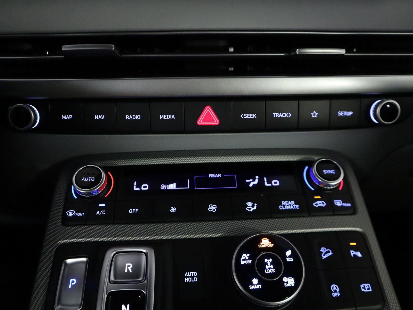 Used 2024 Hyundai Palisade SE image 45