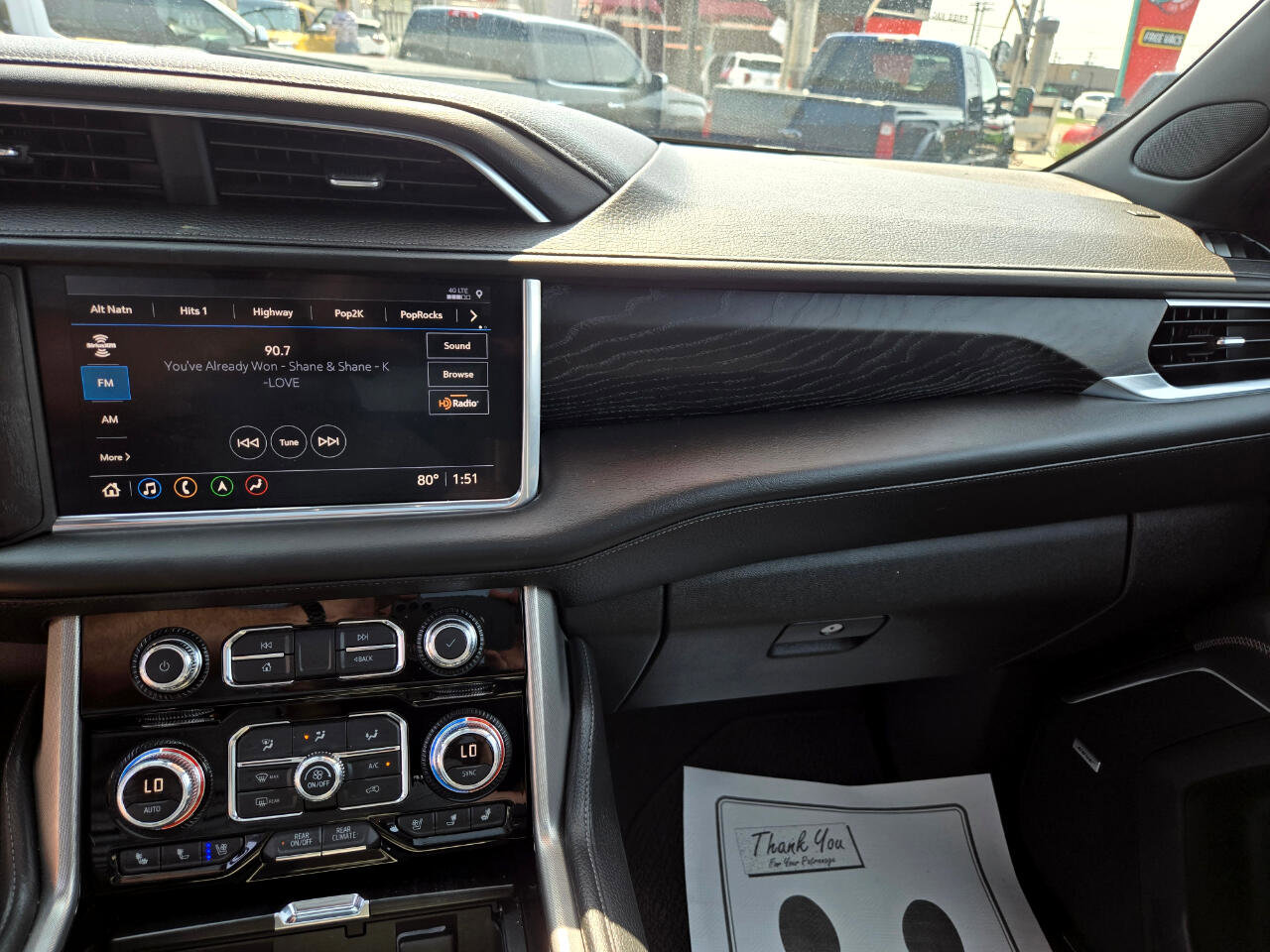 Used 2021 GMC Yukon Denali w/ Denali Premium Package image 12