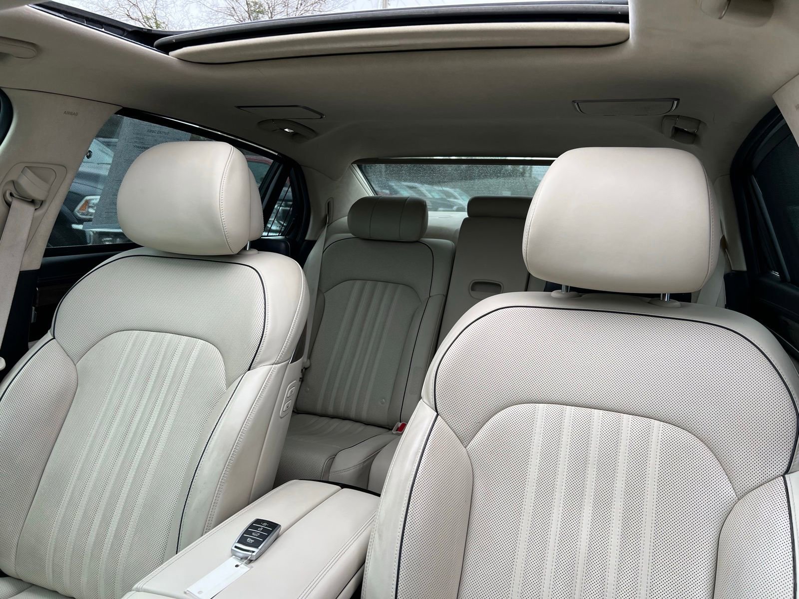 Used 2019 Genesis G90 5.0 Ultimate image 30