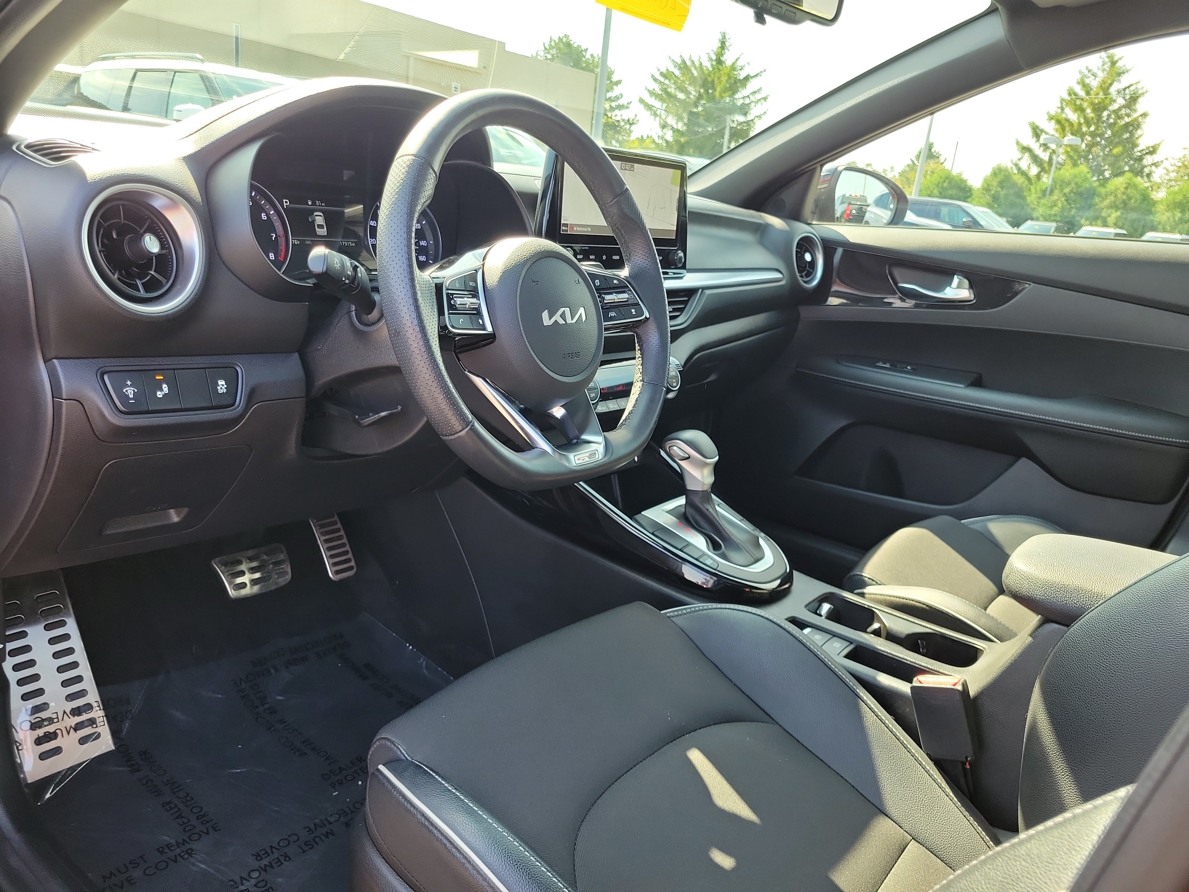 Used 2022 Kia Forte GT-Line w/ GT-Line Premium Package FWD image 19