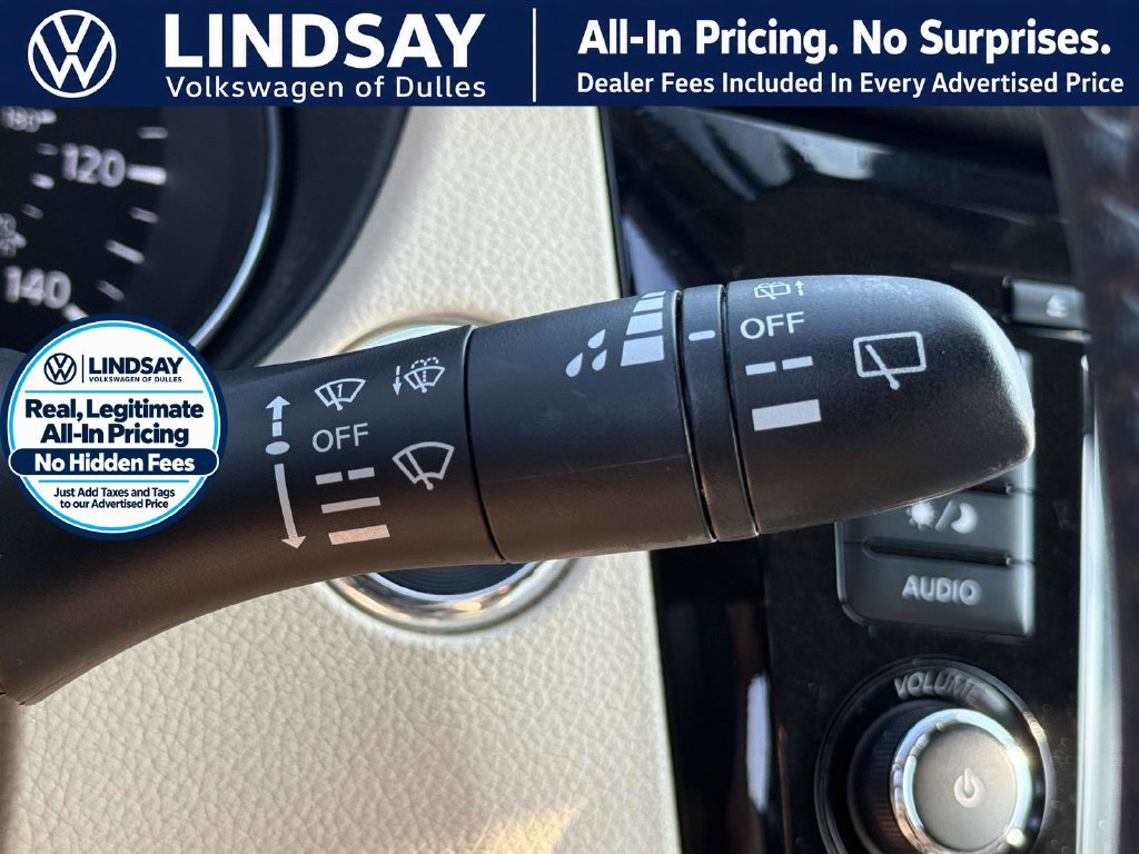 Used 2020 Nissan Rogue SL AWD/4WD image 25