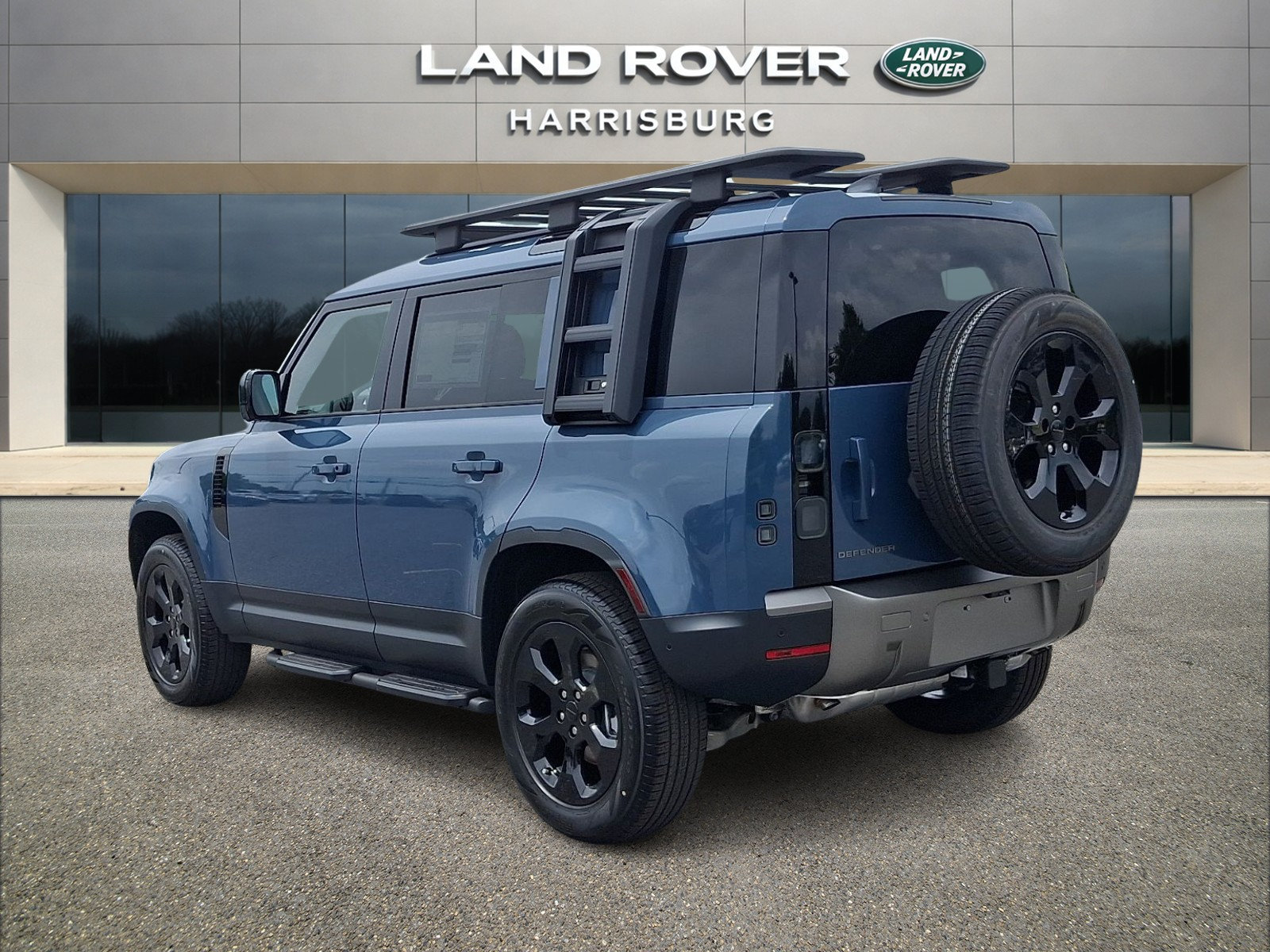 Used 2026 Land Rover Defender 110 S AWD/4WD image 3