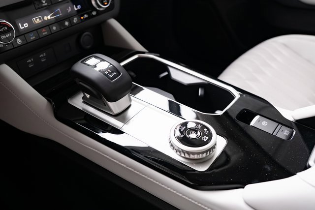 New 2025 Mitsubishi Outlander AWD image 22