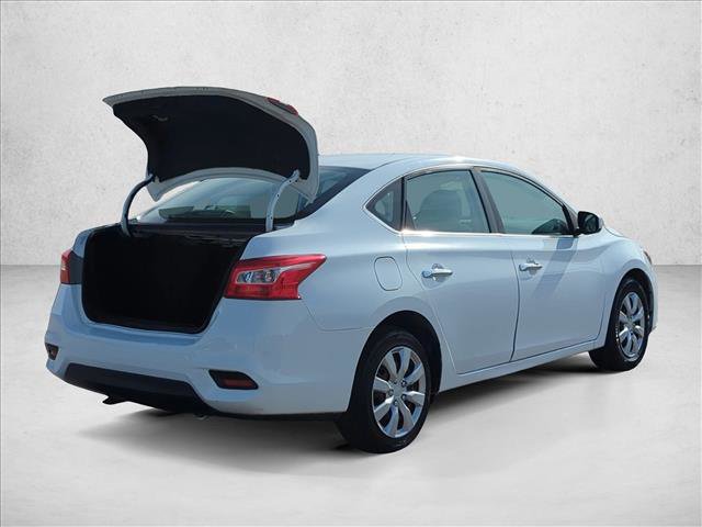 Used 2017 Nissan Sentra S image 5