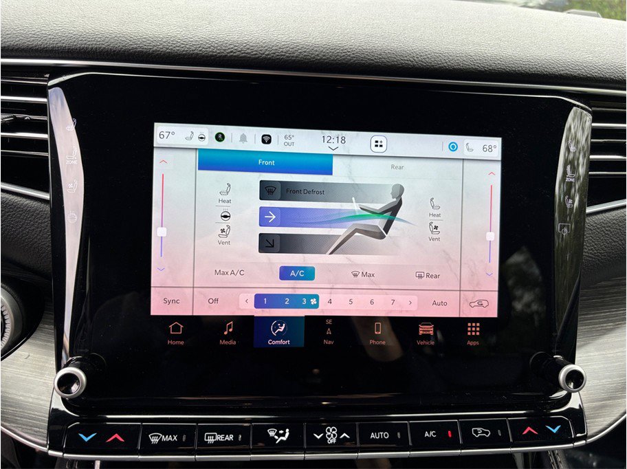 Used 2024 Jeep Wagoneer Series II w/ Flexible Seating Group image 35