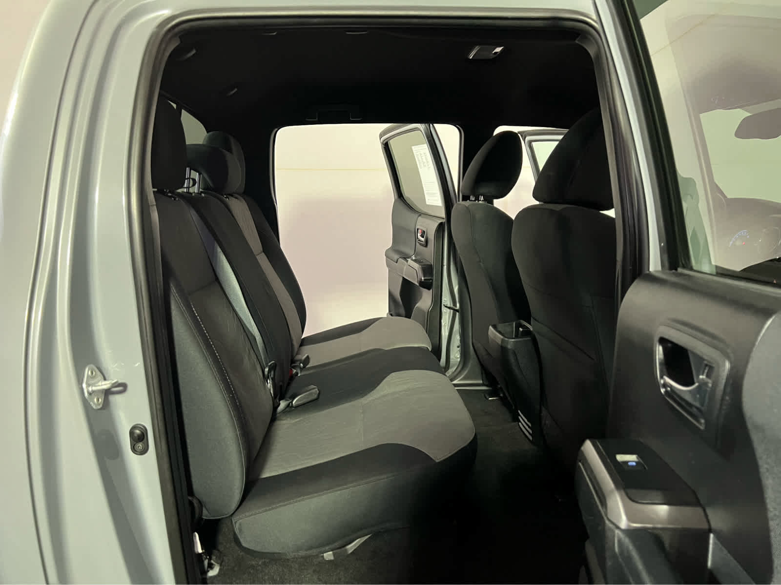 Used 2021 Toyota Tacoma TRD Off-Road w/ Technology Package image 23