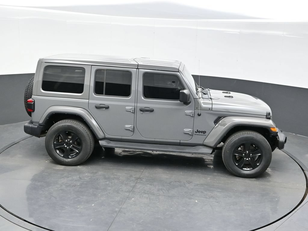 Used 2023 Jeep Wrangler Unlimited Sahara AWD/4WD image 40
