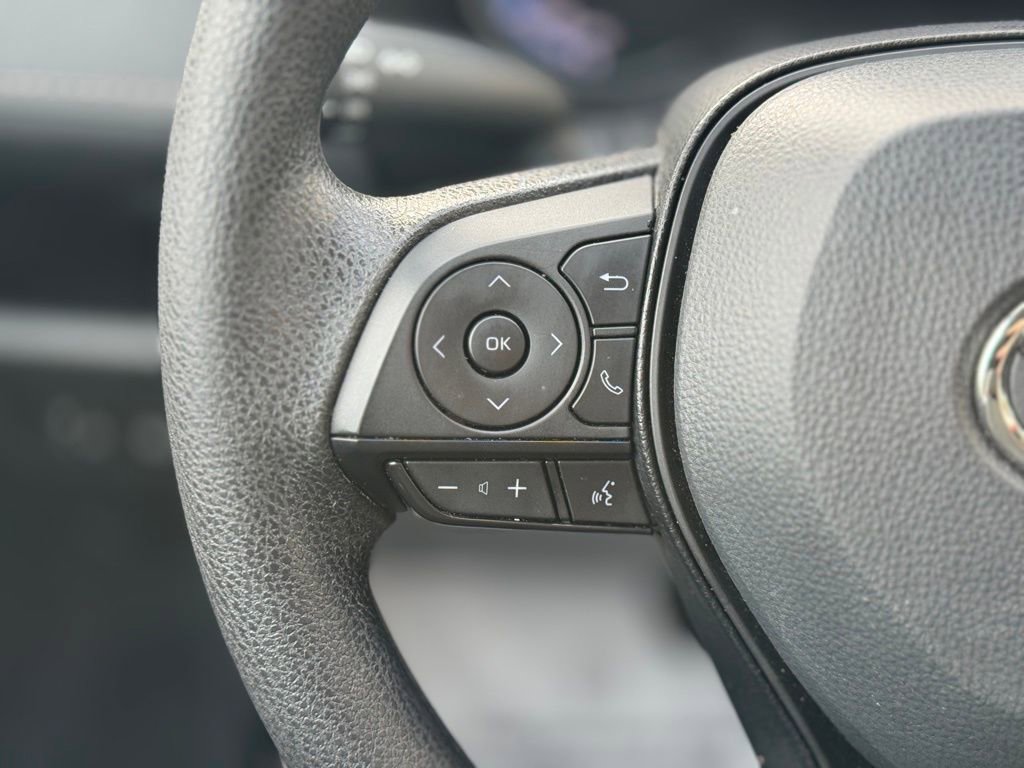 Certified 2025 Toyota RAV4 LE image 32