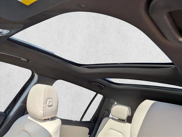 New 2026 Mercedes-Benz GLB 250 4MATIC image 14