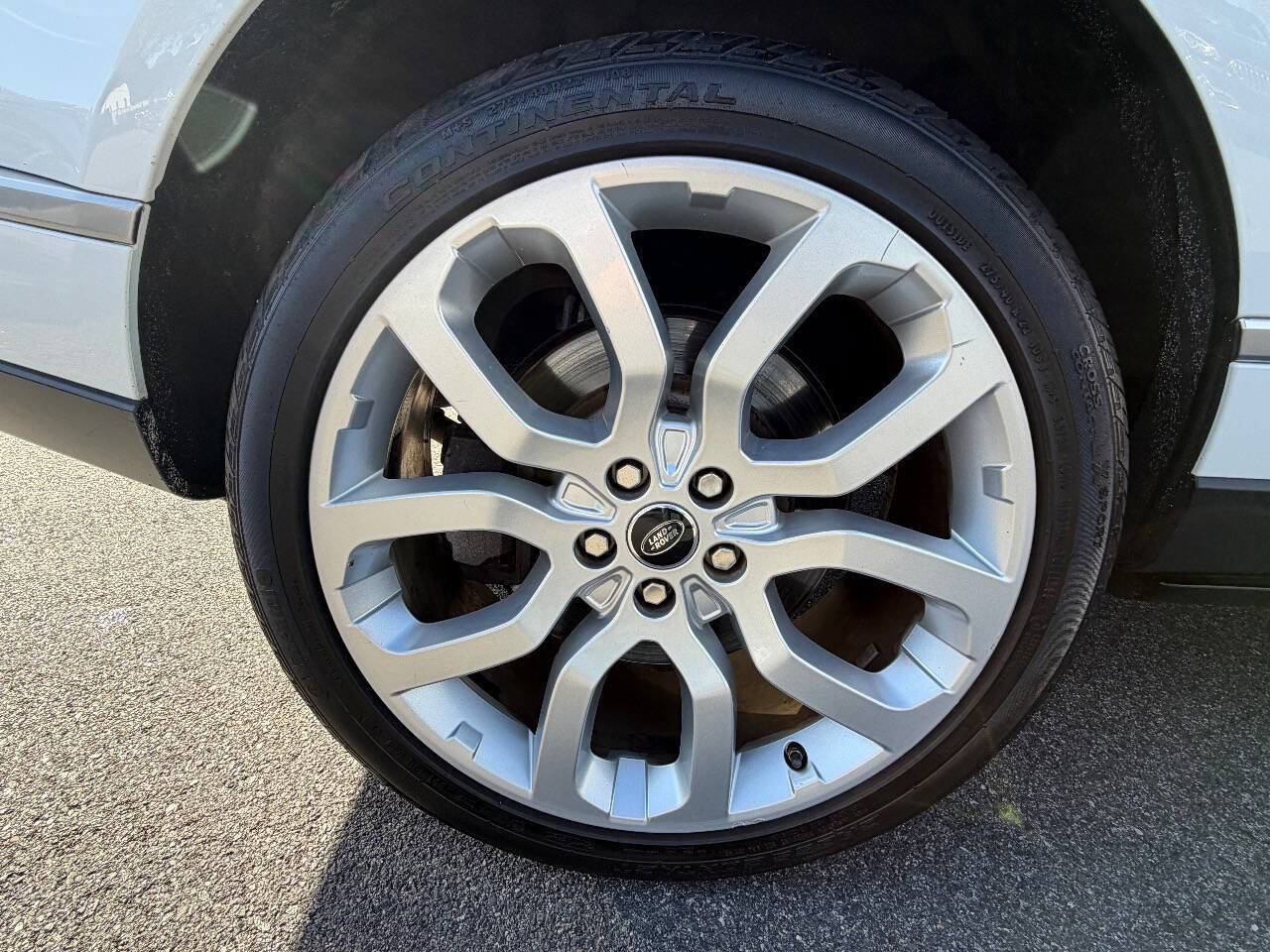 Used 2014 Land Rover Range Rover Supercharged image 28