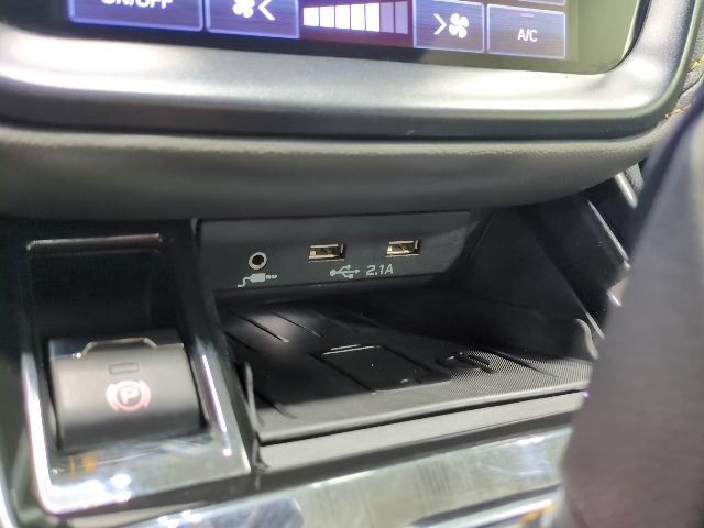 Used 2022 Subaru Outback Wilderness AWD/4WD image 11